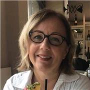 Insegnante di livello madrelingua inglese, laureata in Lingua e letteratura inglese, con ricca esperienza nell'insegnamento offre lezioni di lingua inglese online